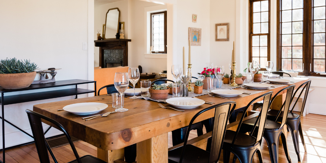 Dining out vs. entertaining at home